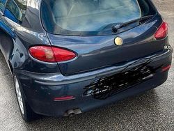 Usata 2001 Alfa Romeo 147 Due volumi | 500 €
