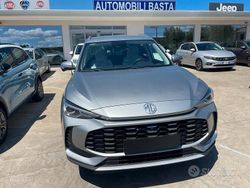 Argento Nuova 2025 MG ZS Luxury Tre volumi | 26.200 €