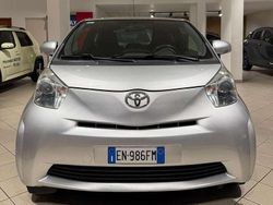Grigio Usata 2012 Toyota iQ Sol Due volumi | 5900 € (Buon prezzo)