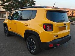 Usata 2015 Jeep Renegade Trailhawk SUV | 12.500 € (Buon prezzo)
