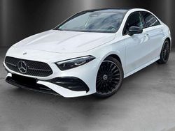 Bianco digitale Usata 2023 Mercedes A220 AMG line Tre volumi | 40.000 € (Cara)