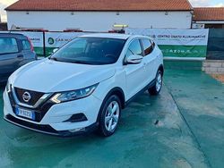 Bianco Usata 2018 Nissan Qashqai N-Connecta SUV | 17.950 € (Cara)
