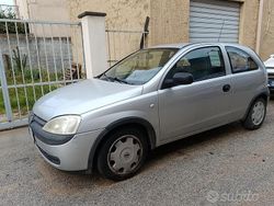 Grigio Usata 2002 Opel Corsa Tre volumi | 1500 €