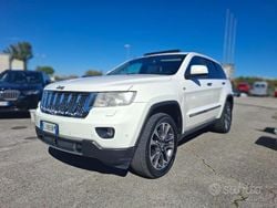 Bianco Usata 2011 Jeep Grand Cherokee Overland SUV | 8900 € (Cara)