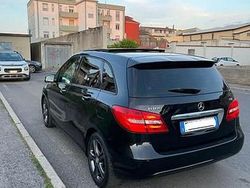 Nero Usata 2014 Mercedes B180 Monovolume | 10.000 € (Cara)