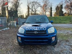 Blu Usata 2019 Toyota RAV4 SUV | 2700 €