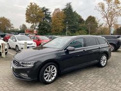 Grigio(met.) Usata 2020 VW Passat Business Station wagon | 19.000 € (Buon prezzo)