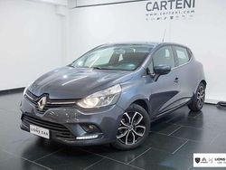 Grigio lunare Usata 2016 Renault Clio IV Zen Tre volumi | 9400 € (Buon prezzo)