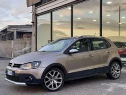 Grigio Usata 2016 VW Polo Cross Due volumi | 10.500 € (Cara)