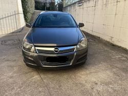 Grigio Usata 2010 Opel Astra Enjoy Station wagon | 2300 € (Ottimo prezzo)