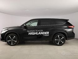 Nero Usata 2021 Toyota Highlander Hybrid SUV | 43.900 €