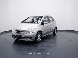 Argento Usata 2011 Mercedes A180 Premium Tre volumi | 5990 € (Buon prezzo)