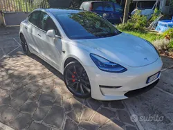 Usata 2021 Tesla Model 3 Performance Tre volumi | 28.000 € (Ottimo prezzo)