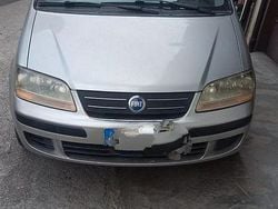 Grigio Usata 2004 Fiat Idea Monovolume | 2200 €