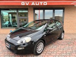 Nero Usata 2014 Fiat Punto Street Tre volumi | 7100 € (Buon prezzo)