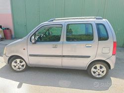 Usata 2004 Opel Agila Due volumi | 1600 €