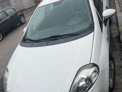 Bianco Usata 2018 Fiat Punto Due volumi | 3900 €