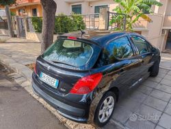 Usata 2007 Peugeot 207 Tre volumi | 2000 €