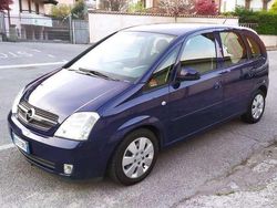 Blu/azzurro Usata 2004 Opel Meriva Enjoy Monovolume | 2800 € (Cara)