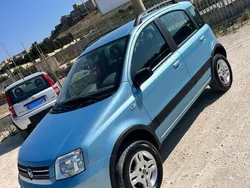 Blu Usata 2006 Fiat Panda 4x4 Climbing Due volumi | 5200 € (Buon prezzo)