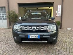 Grigio Usata 2015 Dacia Duster Lauréate SUV | 7900 € (Ottimo prezzo)