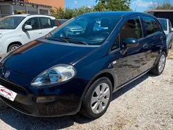 Blu Usata 2016 Fiat Punto Lounge Due volumi | 3999 €