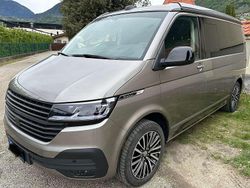 Mojave beige Usata 2022 VW California Beach Furgone | 57.300 € (Buon prezzo)