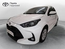 Bianco Usata 2022 Toyota Yaris Active Due volumi | 14.900 € (Buon prezzo)