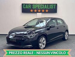 Nero Usata 2021 VW Golf VIII Style Tre volumi | 20.450 € (Buon prezzo)