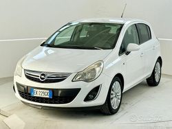 Bianco Usata 2011 Opel Corsa Tre volumi | 2690 € (Buon prezzo)