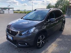Grigio Usata 2017 Peugeot 2008 SUV | 10.800 € (Buon prezzo)