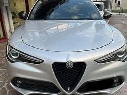 Argento Usata 2023 Alfa Romeo Stelvio Veloce SUV | 27.900 € (Ottimo prezzo)
