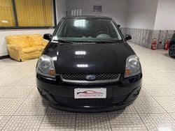 Nero Usata 2008 Ford Fiesta Ghia Tre volumi | 1990 € (Ottimo prezzo)