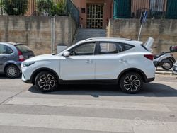 Bianco Usata 2024 MG ZS Luxury Tre volumi | 16.800 € (Cara)
