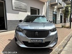 Grigio Usata 2023 Peugeot 2008 Allure SUV | 16.499 € (Ottimo prezzo)