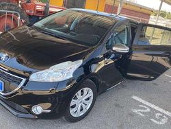 Usata 2013 Peugeot 208 Access Due volumi | 6000 € (Buon prezzo)