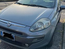 Grigio Usata 2009 Fiat Punto Tre volumi | 1400 €