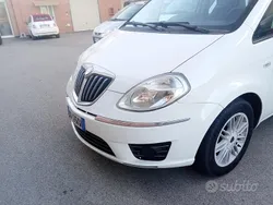 Usata 2009 Lancia Musa Monovolume | 2500 € (Buon prezzo)