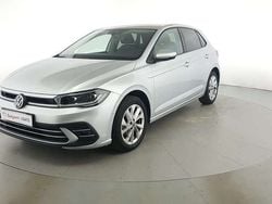 Argento riflesso Usata 2021 VW Polo Style Tre volumi | 17.900 € (Buon prezzo)