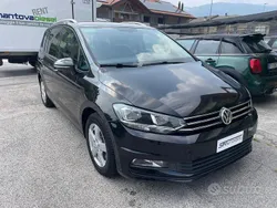 Nero Usata 2016 VW Touran Comfortline Monovolume | 16.700 € (Buon prezzo)