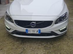 Bianco Usata 2016 Volvo V60 R-Design Station wagon | 11.649 € (Buon prezzo)