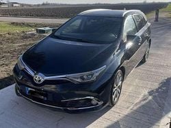 Usata 2016 Toyota Auris Touring Sports Lounge Station wagon | 5999 € (Ottimo prezzo)