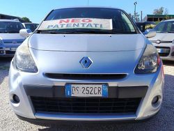 Argento Usata 2008 Renault Clio II Dynamique Tre volumi | 3990 € (Buon prezzo)