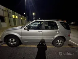 Usata 2004 Mercedes ML270 SUV | 2900 € (Super prezzo)