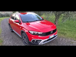 Rosso Usata 2023 Fiat Tipo Red Due volumi | 19.450 € (Ottimo prezzo)