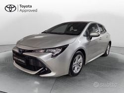 Grigio Usata 2021 Toyota Corolla Active Tre volumi | 19.800 € (Buon prezzo)