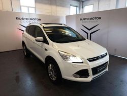 Bianco / pastello Usata 2013 Ford Kuga Titanium SUV | 9900 € (Buon prezzo)