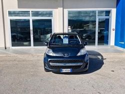 Grigio Usata 2011 Peugeot 107 Active Due volumi | 4900 € (Buon prezzo)