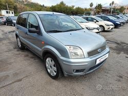 Grigio Usata 2005 Ford Fusion Due volumi | 3900 €