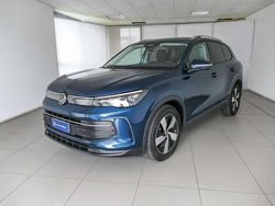 Nightshade blue metallizzato Usata 2024 VW Tiguan Edition SUV | 33.900 € (Buon prezzo)
